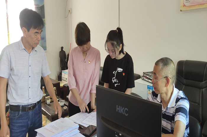 换届风气监督_088306.jpg