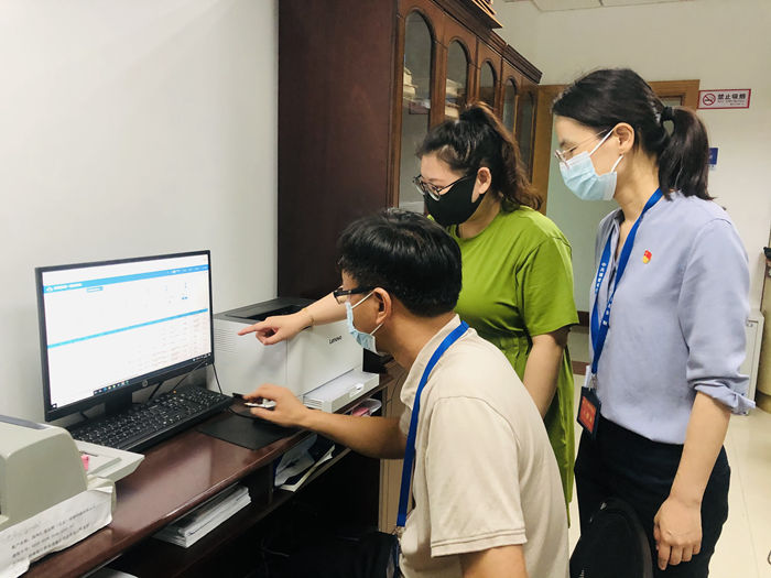 驻市水利局纪检监察组通过线上数据筛查、线下明察暗访等方式开展节前监督检查，规范财务报销支出、公车使用管理。.jpg